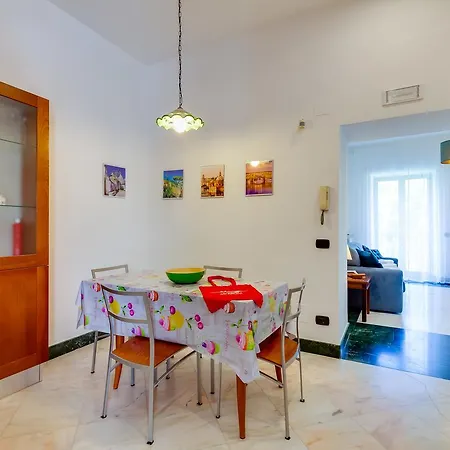 Gradoni - Panoramic Flat On The Steps By Napoliapartments
